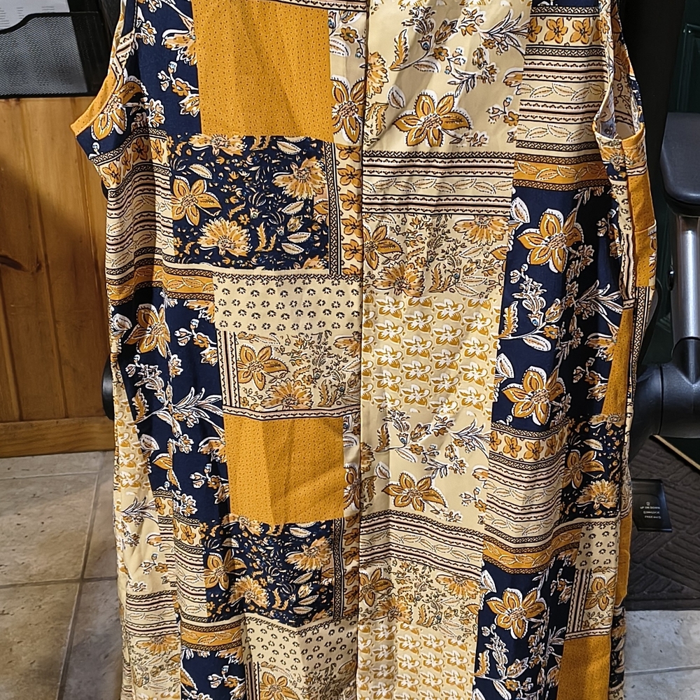 Emery Rose Multicolor Floral Patchwork Dress - Picture 5 of 11
